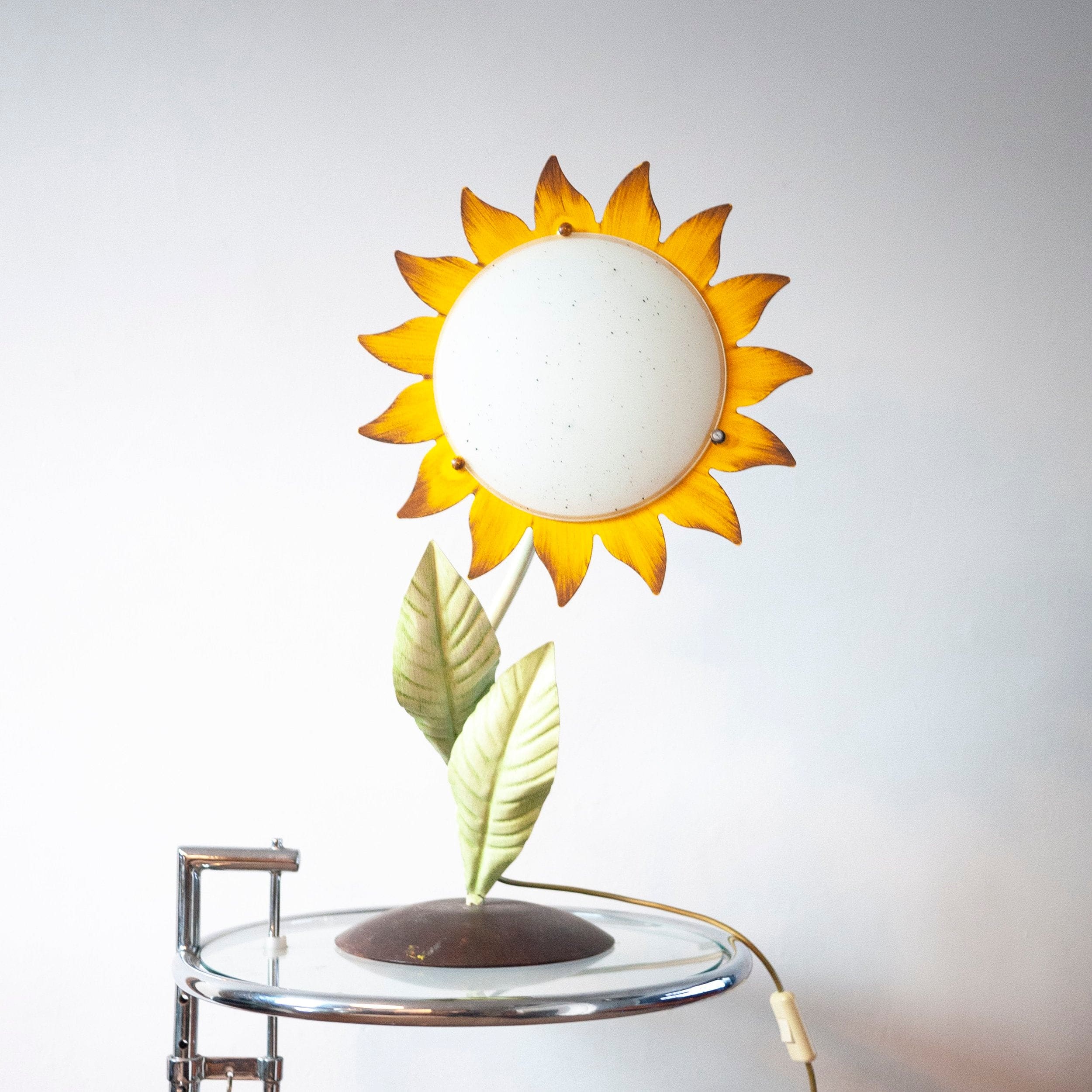 Decorative Mid-Century Italian Metal Painted Sunflower Table Lamp, 1970s, retailer reference photograph